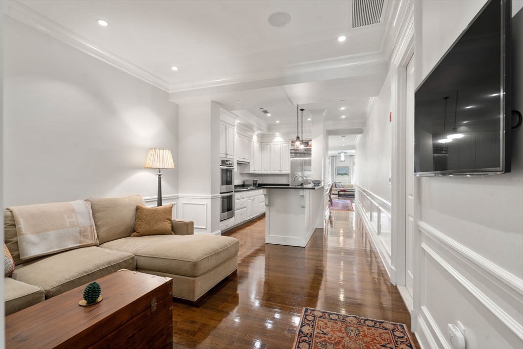 413 Commonwealth Avenue, Unit 5 Boston, MA 02215 - Photo 10 of 22