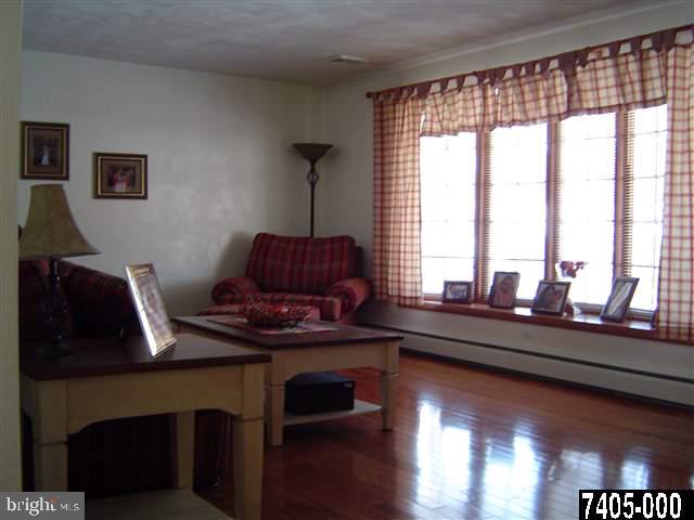 575 Sparton Road York, PA 17403 - Photo 3 of 8 Gallery Image 3