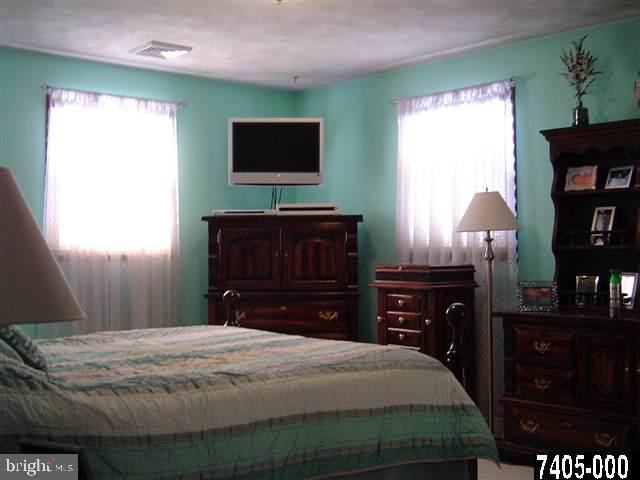 575 Sparton Road York, PA 17403 - Photo 6 of 8 Gallery Image 6