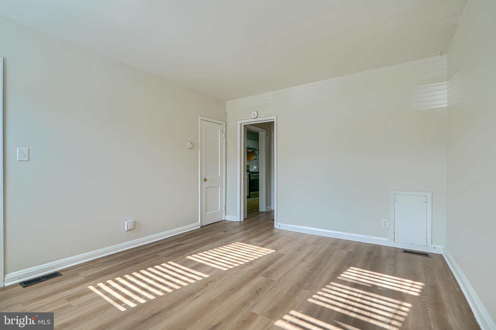 2976 Cornwall Road Dundalk, MD 21222 - Photo 3 of 23