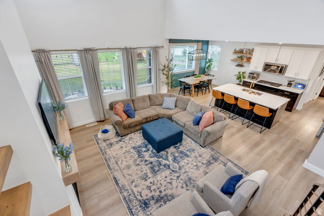 3452 Mapleton Hts Drive Mapleton, UT 84664 - Photo 13 of 40 High ceilings with wood-finish flooring throughout