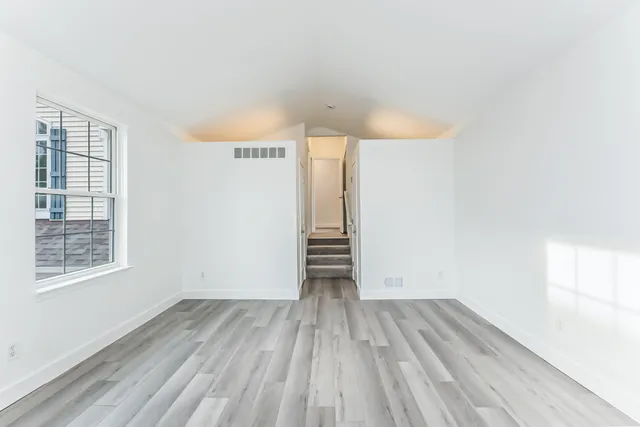 $2,900 | 1366 North Bay Drive, Ann Arbor, MI 48103