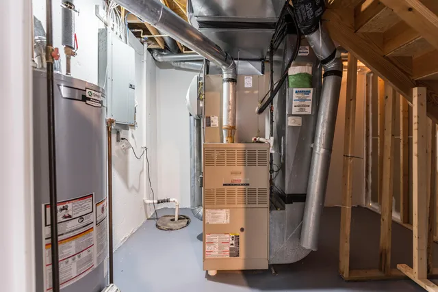 $2,900 | 1366 North Bay Drive, Ann Arbor, MI 48103