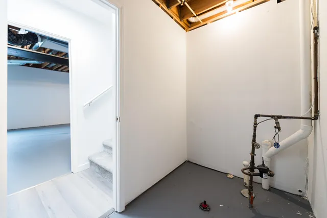 $2,900 | 1366 North Bay Drive, Ann Arbor, MI 48103