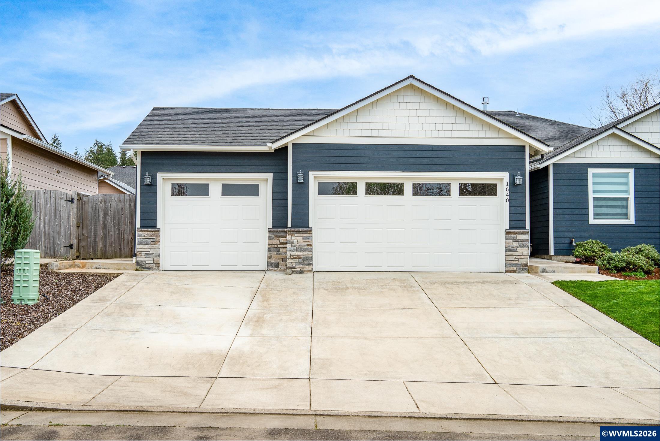 1640 Northwest Filbert Avenue Albany, OR 97321 - Photo 2 of 50 Gallery Image 2