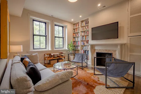 $1,895,000 | 148 West Highland Avenue, Philadelphia, PA 19118