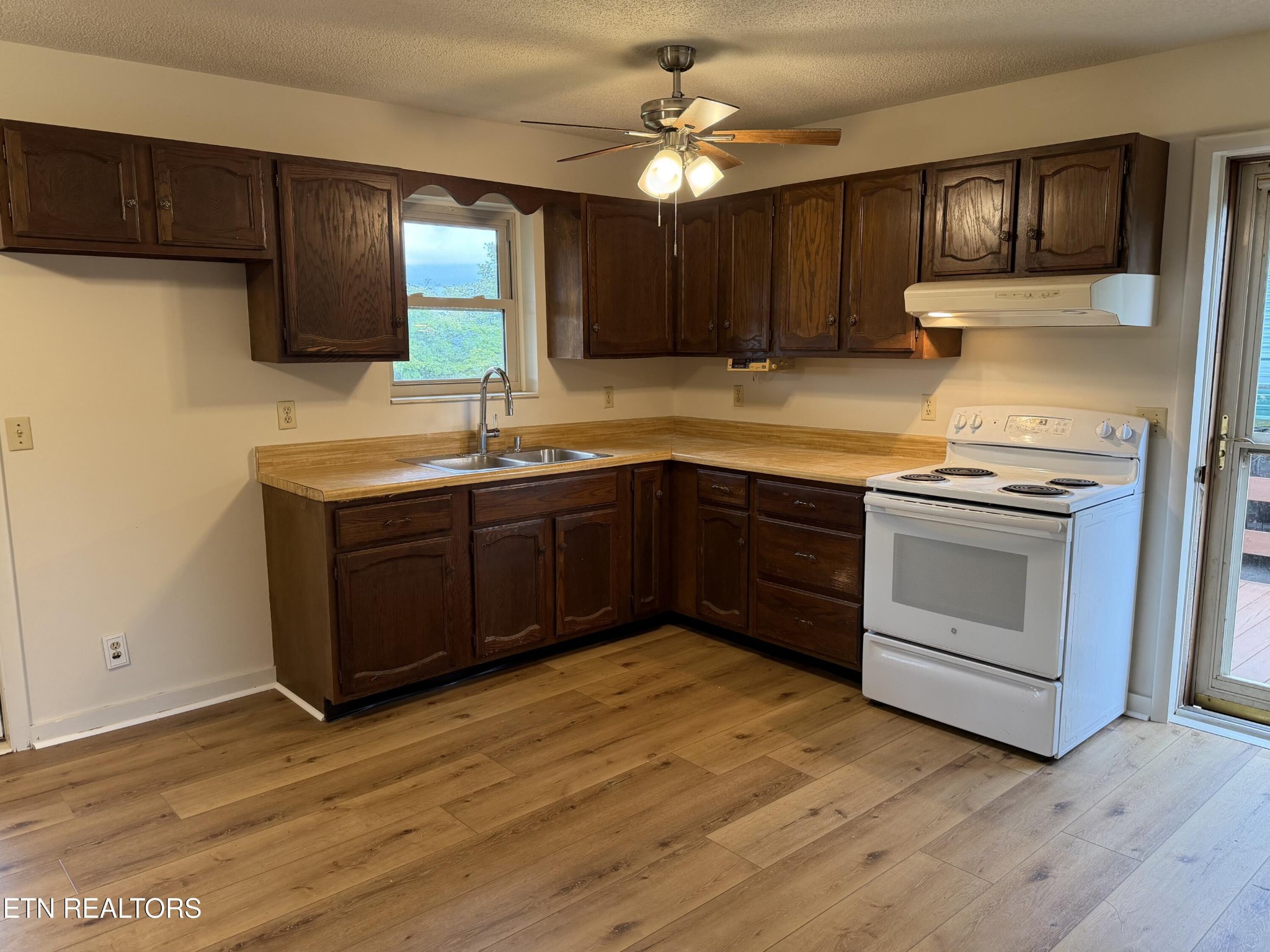 152 Morris Road Kingston, TN 37763 - Photo 9 of 21 Gallery Image 9