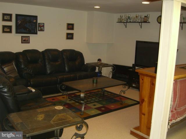 7824 Shellye Road Glen Burnie, MD 21060 - Photo 10 of 29 Family Room