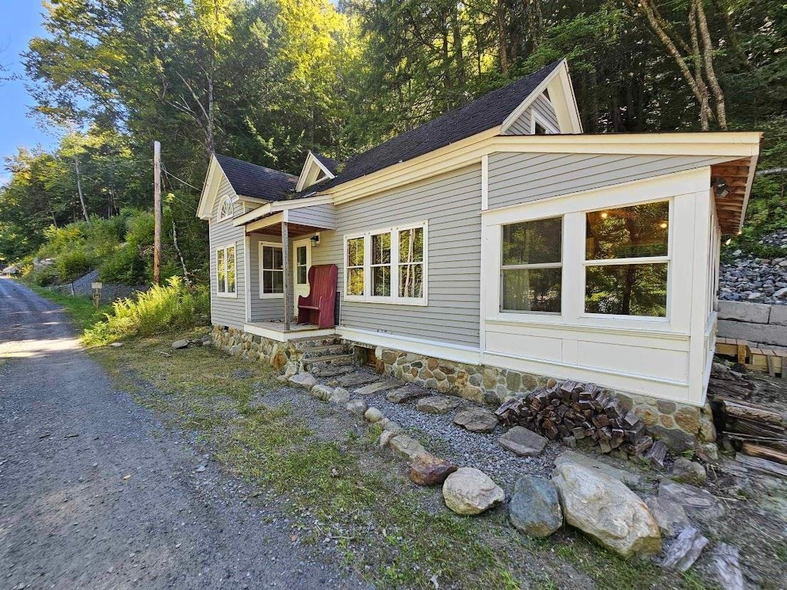194 Black Piece Road Wardsboro, VT 05355 - Photo 20 of 21 Gallery Image 20