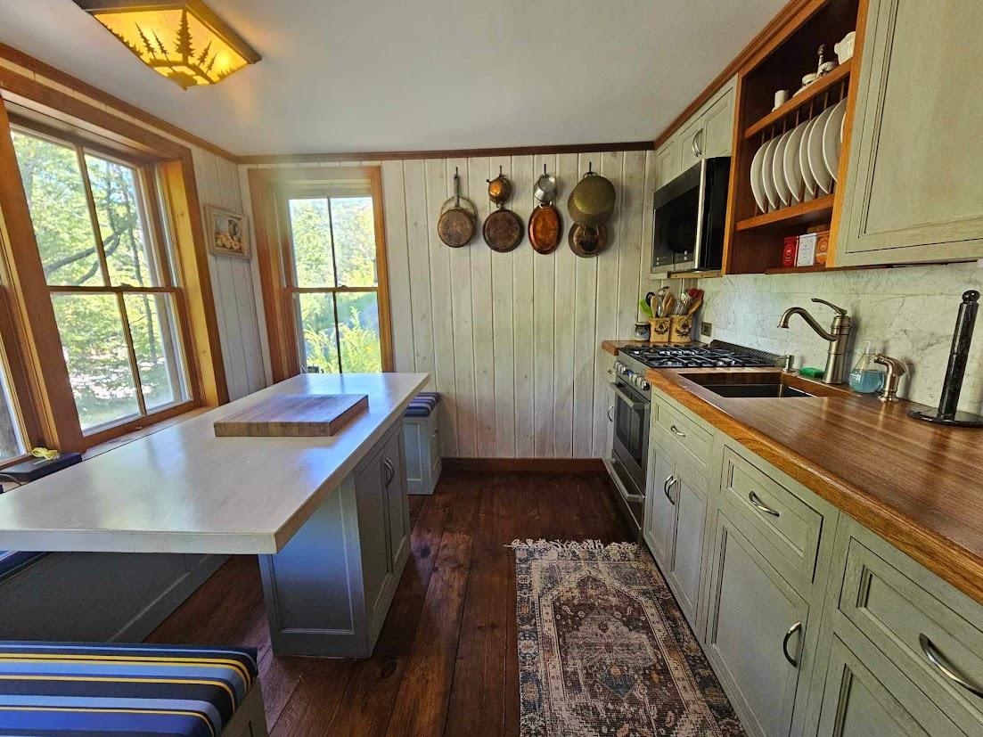 194 Black Piece Road Wardsboro, VT 05355 - Photo 7 of 21 Gallery Image 7