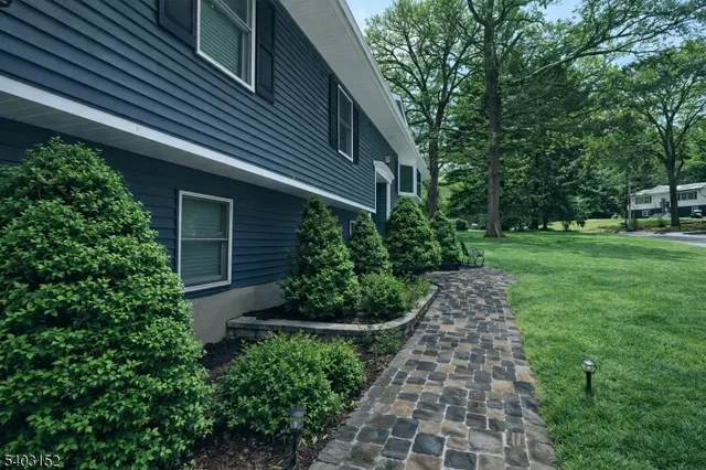 $590,000 | 2 Robert Street, Flanders, NJ 07836