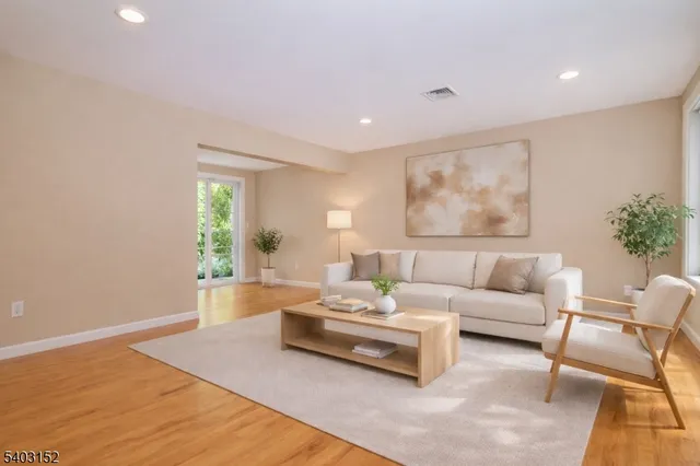 $590,000 | 2 Robert Street, Flanders, NJ 07836