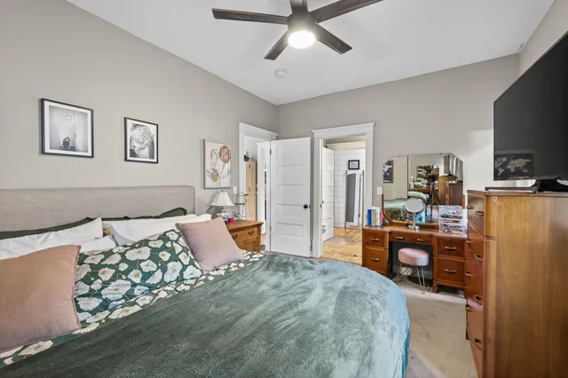 $299,000 | 989 North Barrett Street, St. Paul, MN 55103