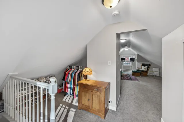 $299,000 | 989 North Barrett Street, St. Paul, MN 55103