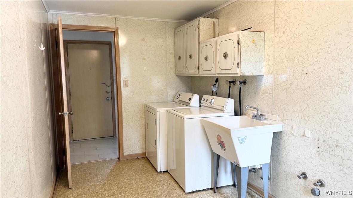 2547 William Street, Unit LEFT Cheektowaga, NY 14206 - Photo 13 of 20