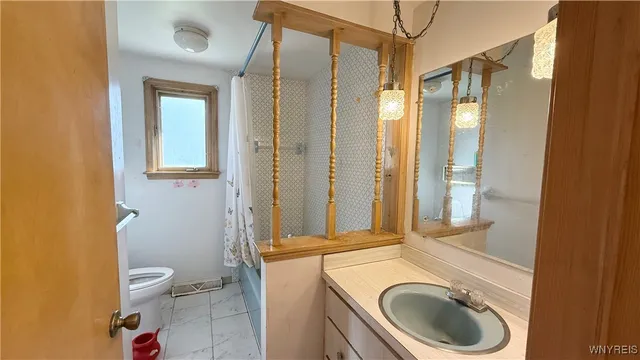 $1,500 | 2547 William Street, Unit LEFT, Cheektowaga, NY 14206