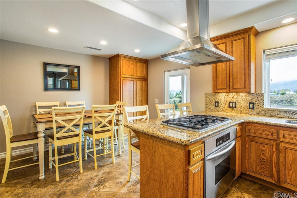 11492 Pendleton Road Yucaipa, CA 92399 - Photo 16 of 66