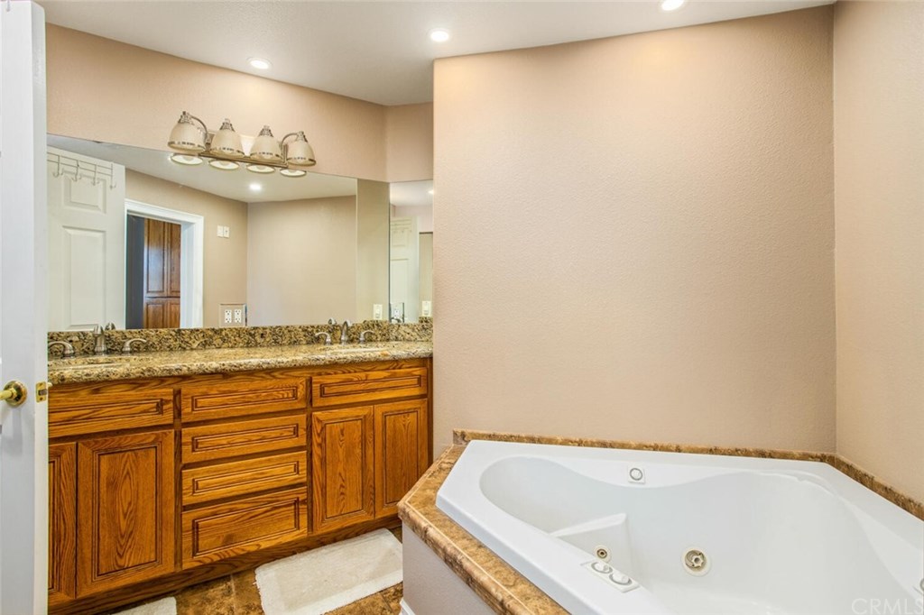 11492 Pendleton Road Yucaipa, CA 92399 - Photo 23 of 66