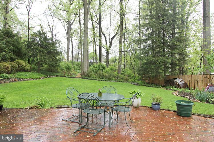 5812 Conway Road Bethesda, MD 20817 - Photo 24 of 25 DEEP backyard