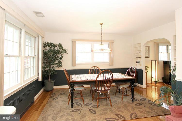 5812 Conway Road Bethesda, MD 20817 - Photo 7 of 25 Dining Area