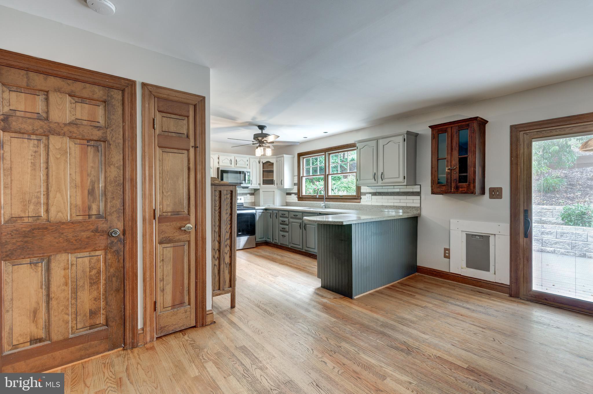 15 Ridgeview Drive Westminster, MD 21157 - Photo 21 of 77 kitchen