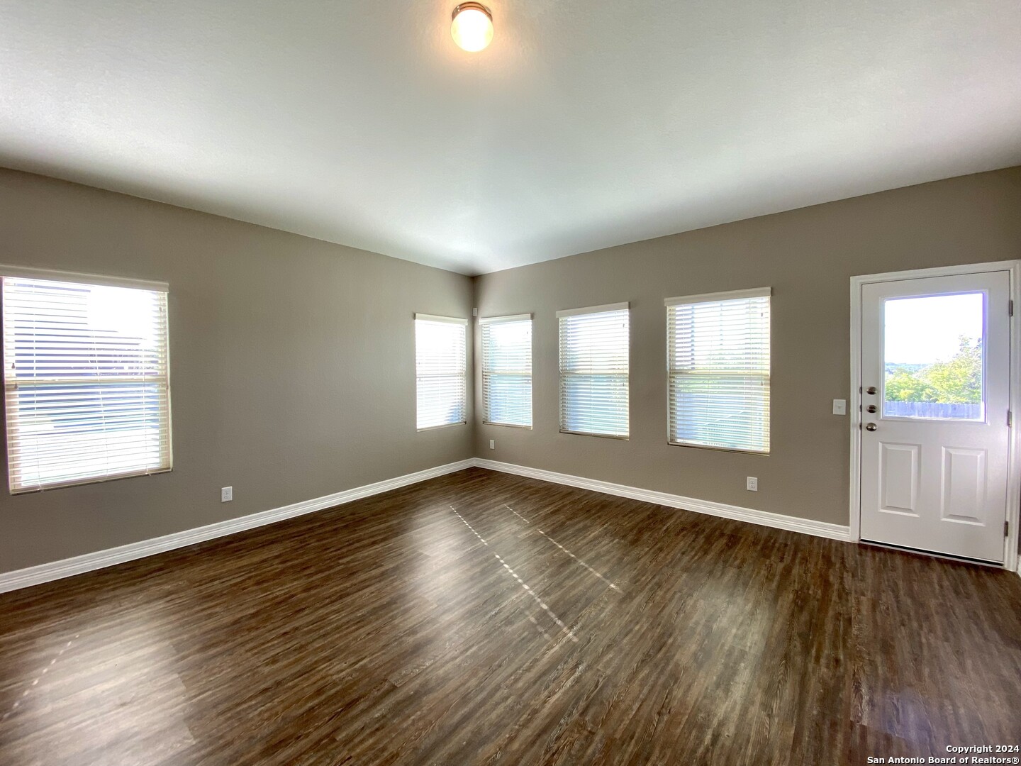 1206 Ranch Falls San Antonio, TX 78245 - Photo 7 of 92