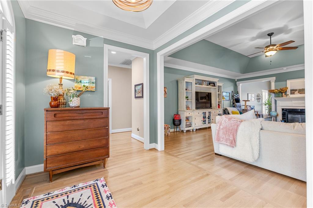 6094 Royster Road Greensboro, NC 27455 - Photo 4 of 49