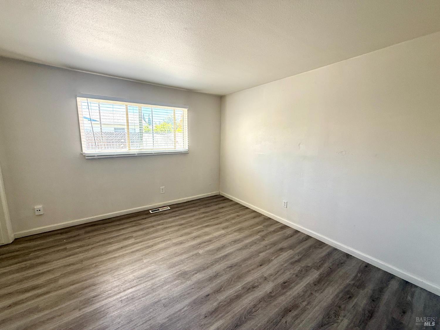 1558 West 3rd Street Santa Rosa, CA 95401 - Photo 23 of 27