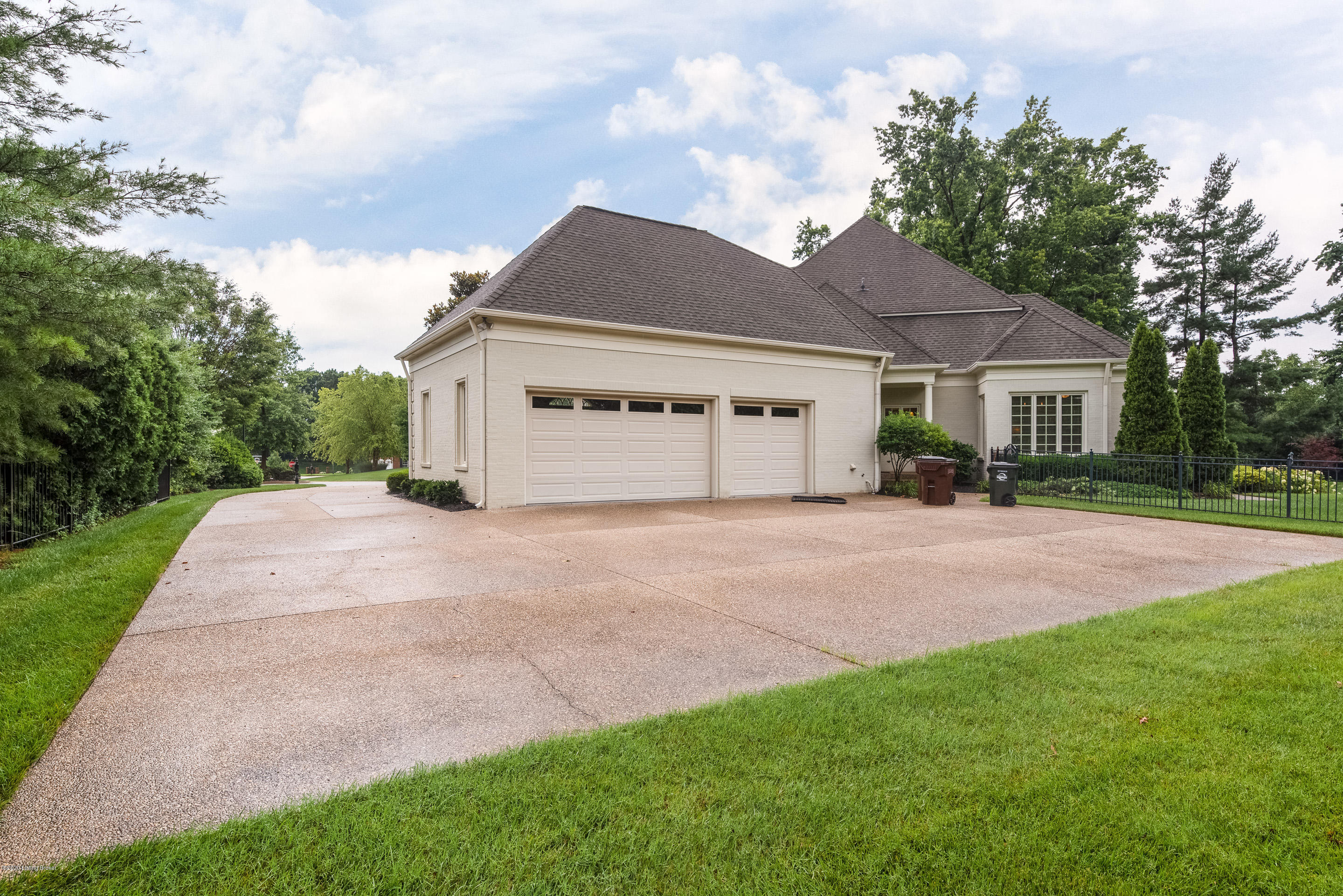 5402 Farm Spring Court Prospect, KY 40059 - Photo 35 of 37 A Farm Spring 3 Car Garage
