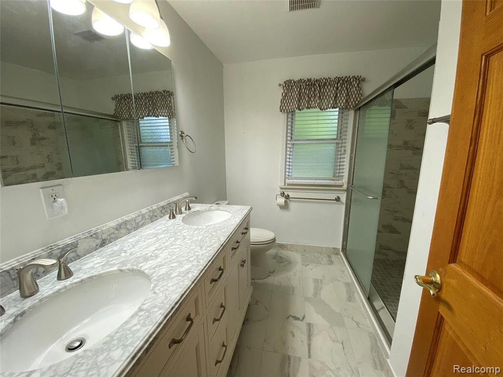 3400 Crooks Road Rochester Hills, MI 48309 - Photo 9 of 17