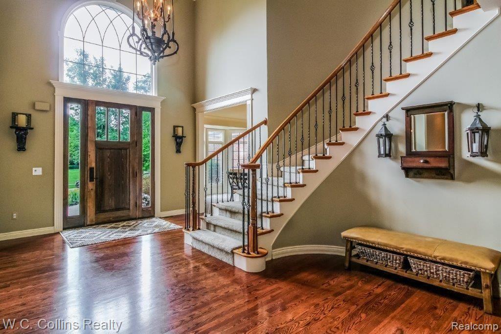 6960 Oakhurst Ridge Road Clarkston, MI 48348 - Photo 8 of 84 008-5976395-medium.jpg