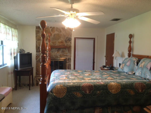 282 Round Lake Road Palatka, FL 32177 - Photo 14 of 29 bedroom
