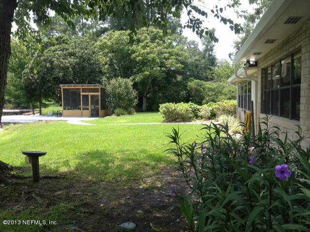 282 Round Lake Road Palatka, FL 32177 - Photo 26 of 29 backyard