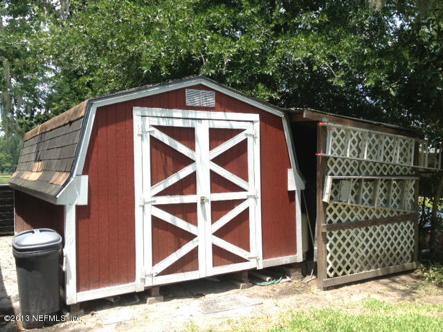 282 Round Lake Road Palatka, FL 32177 - Photo 29 of 29 storage shed