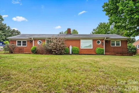 $319,000 | 1204 West 5th Avenue, Lexington, NC 27295