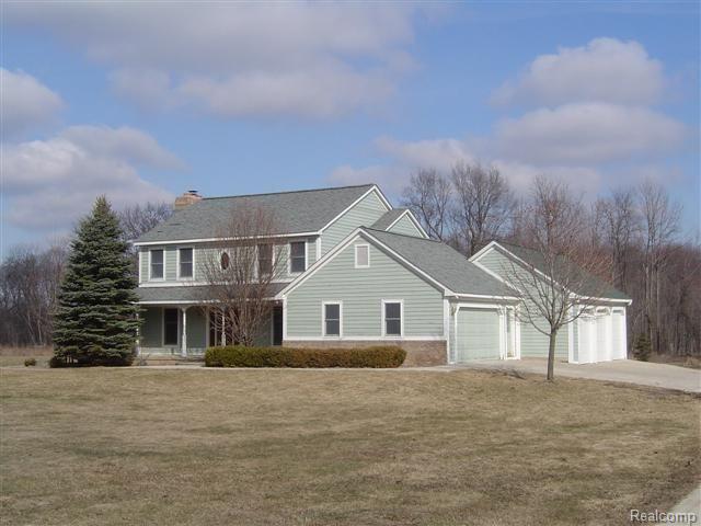 7646 Kearney Road Whitmore Lake, MI 48189 - Photo 1 of 16 Front