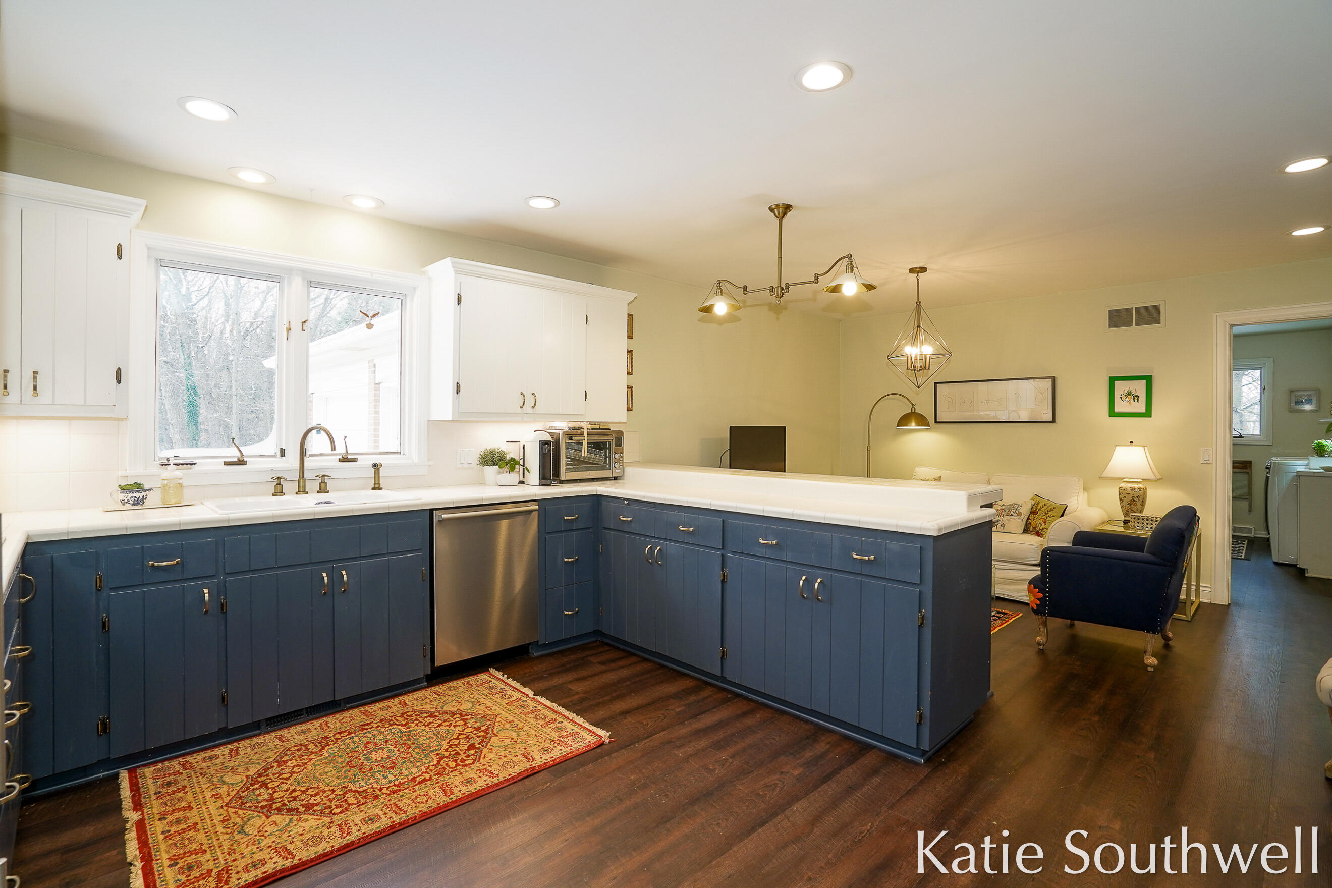 7710 Leonard Street Northeast Ada Mi 49301 Compass