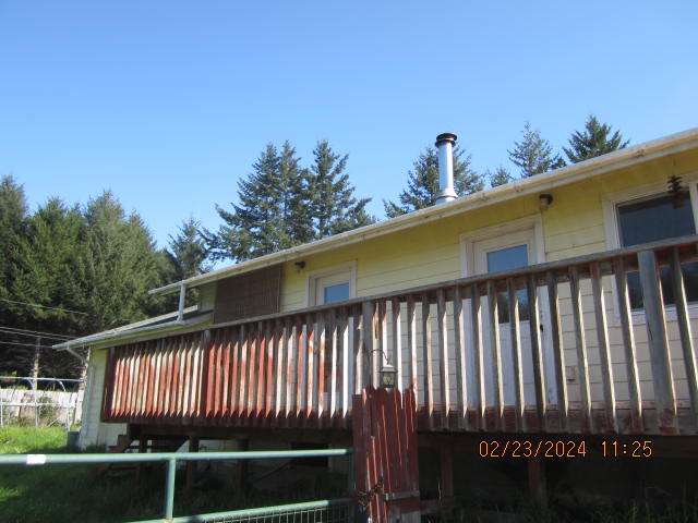 209 Spring Road Shelter Cove, CA 95589 - Photo 11 of 27 IMG_4469