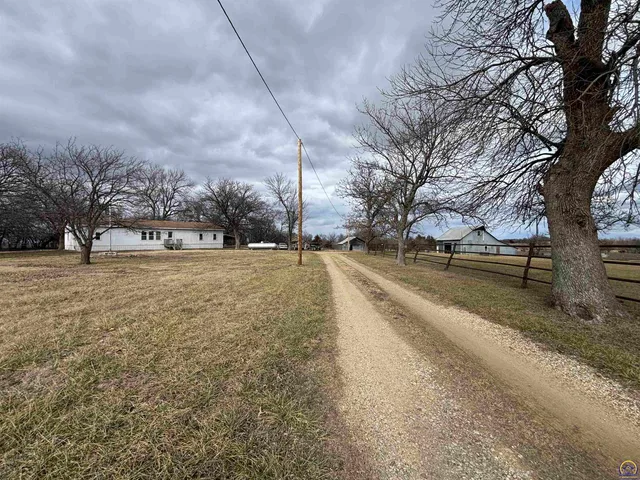 $189,000 | 1430 Road 40, Olpe, KS 66865