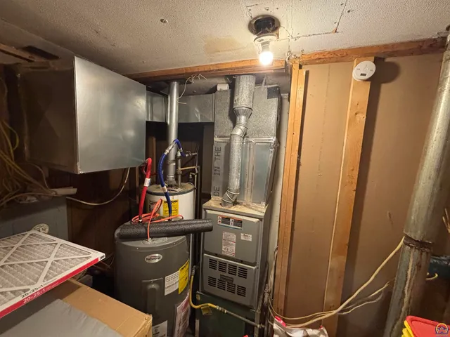 $189,000 | 1430 Road 40, Olpe, KS 66865