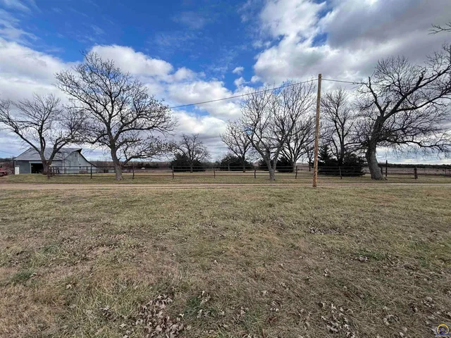 $189,000 | 1430 Road 40, Olpe, KS 66865