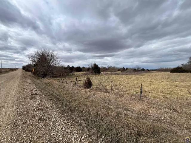 $189,000 | 1430 Road 40, Olpe, KS 66865