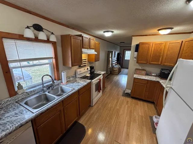 $189,000 | 1430 Road 40, Olpe, KS 66865