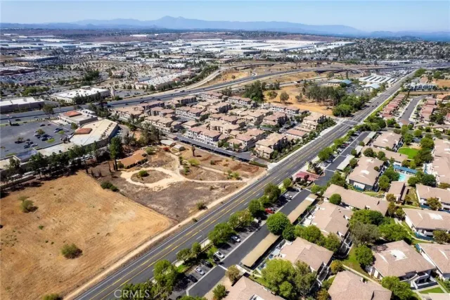 $1,200,000 | 21665 Box Springs, Moreno Valley, CA 92557