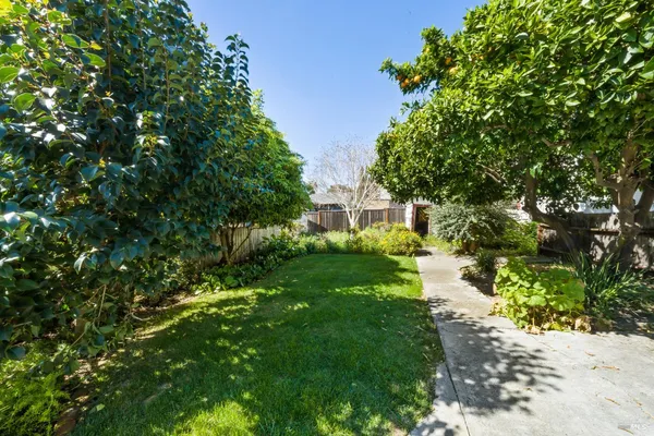 $1,375,000 | 803-811 East 5th Street, Benicia, CA 94510