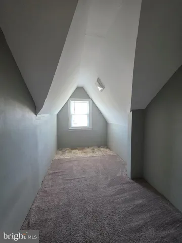 a view of empty room with window