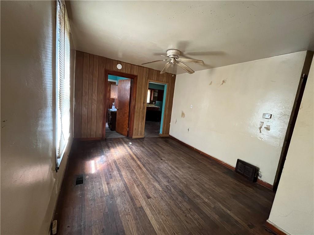 439 Malleable Street Sharon, PA 16146 - Photo 10 of 29