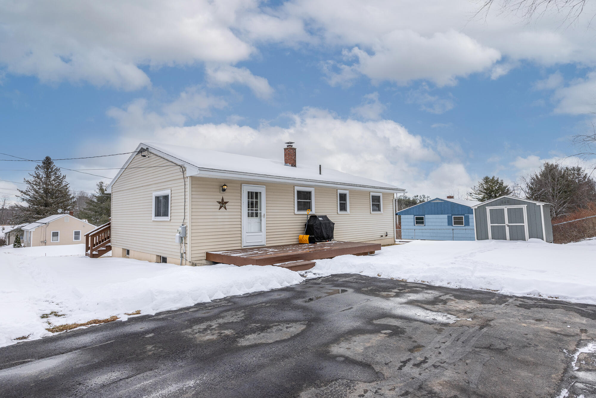179 Huston Road Gorham, ME 04038 - Photo 4 of 29 Front of House-4
