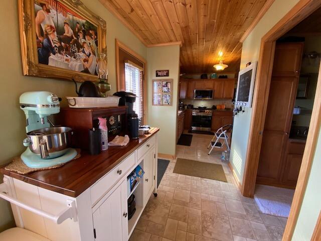 109 Fox Hill Road Portage, ME 04768 - Photo 11 of 46 109 Fox Hill Rd Portage (40)