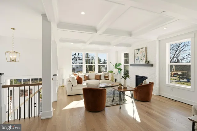 $835,000 | 204 3rd Avenue, Newtown Square, PA 19073